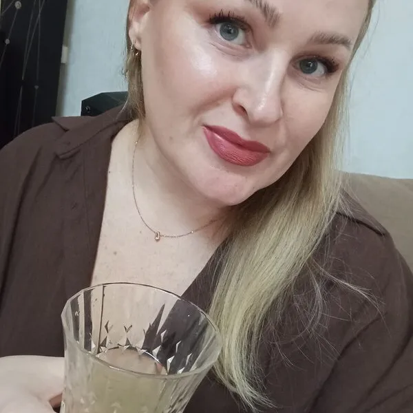 Аня